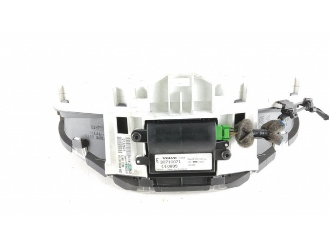 Přístrojová deska Volvo V50 2005 30728645, 8602879