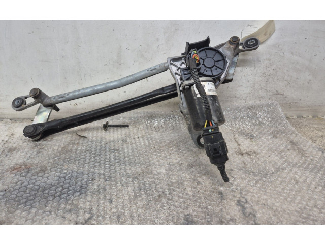 Моторчик дворников Maserati Levante