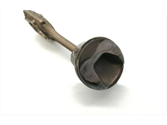  Поршень с шатуном  BLX  Audi A3 S3 8P  