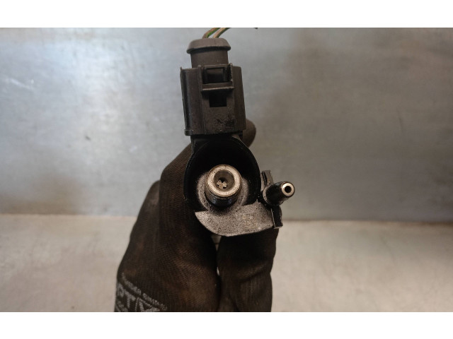 Форсунка 059130277Q, 0445115004    Audi A6 S6 C6 4F  BMK 