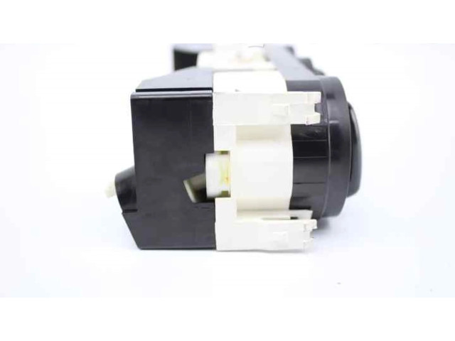 Блок управления климат-контролем 8X0820045   Audi A1