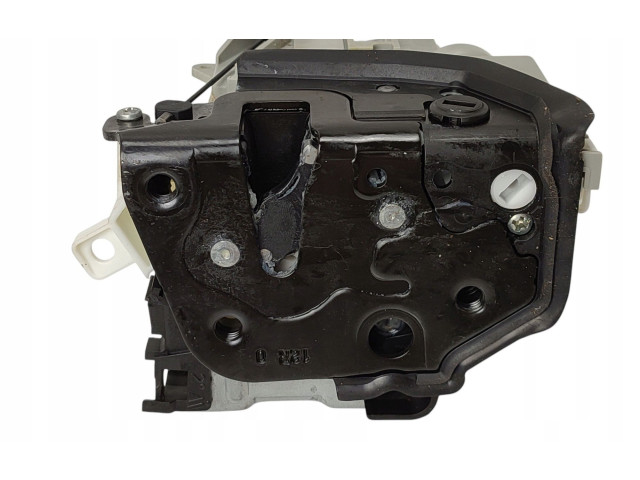 Zámek zadních dveří 8K0839016H Audi A3 8Y 2020