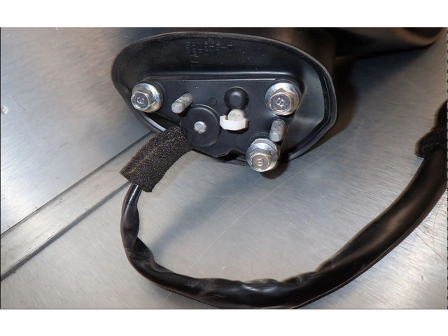 Зеркало электрическое Mazda 3 III 2014 - 2018 года