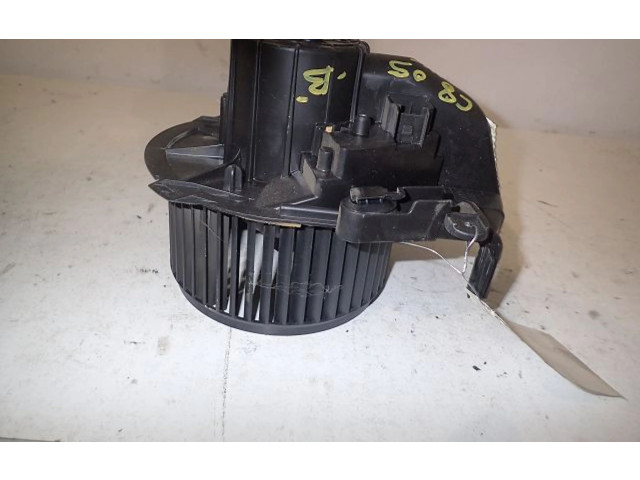 Вентилятор печки       Citroen C8