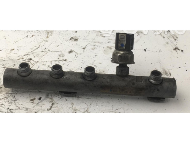 Топливная рампа    Audi A5 8T 8F  