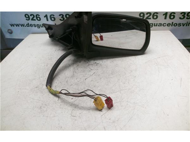 Зеркало (механическое)       Citroen Xantia   -  года   