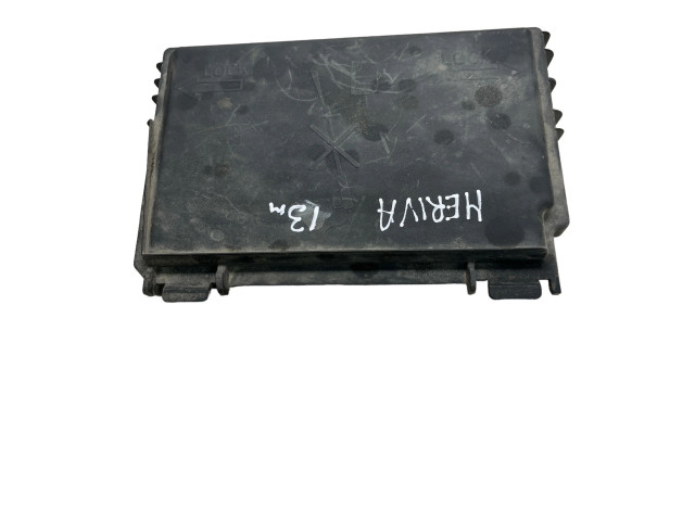 Блок предохранителей 13246936 Opel Meriva B