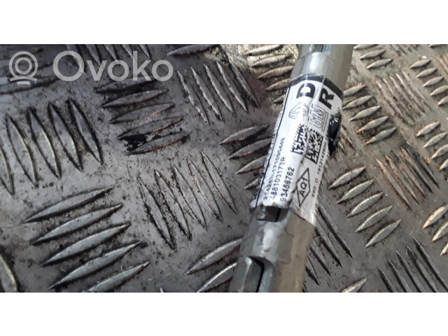 Крестовидная связь оси рулевого колеса