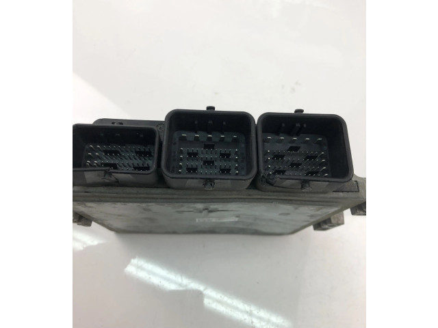 Блок управления двигателем Блок управления 31355669, S180134102B Volvo V70