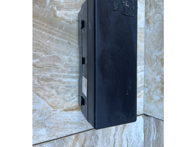 Блок предохранителей 670035361, 22112016 Maserati Levante