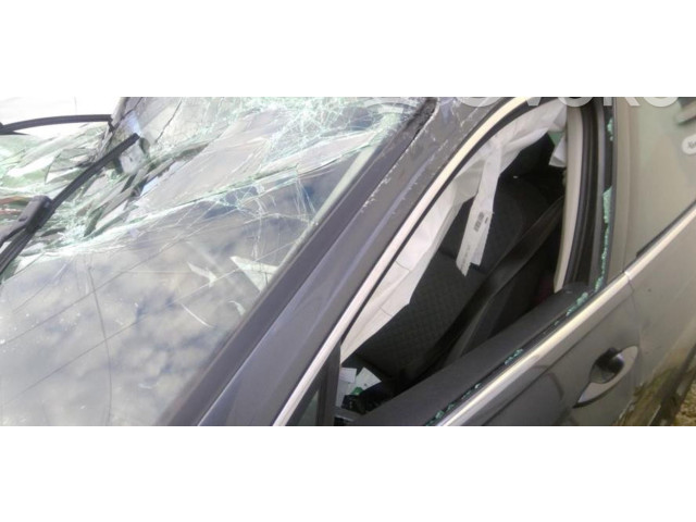 Vstřikovač    Volkswagen Tiguan    DFGA 