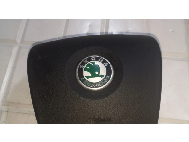 Подушка безопасности водителя 1Z0880201S, 61664050D Skoda Octavia Mk2 (1Z)