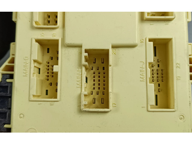 Блок предохранителей 8219038120   SsangYong Musso    