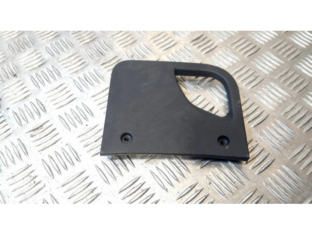 Другая деталь салона