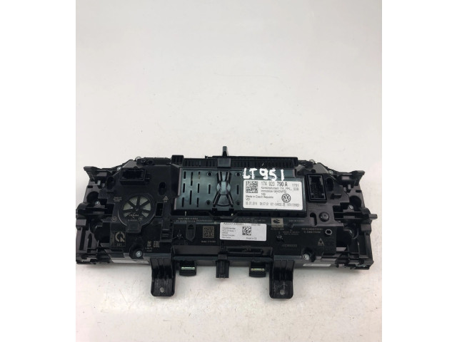 Přístrojová deska  Volkswagen T-Roc 2019 17A920790A  