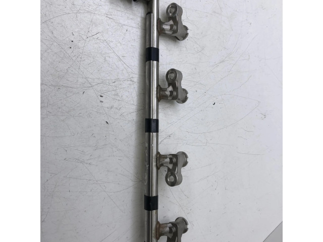 Топливная рампа PE2713150, 261545155 Mazda CX-5 II 2.0