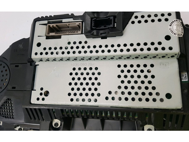 Přístrojová deska Volkswagen Touareg II 2013 7P6920882M, C1-8468V