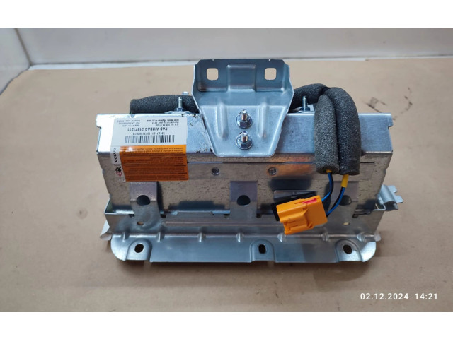 Надувная подушка для пассажира 31271211   Volvo V70