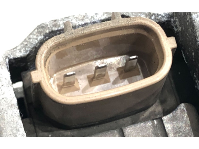 Генератор 23700AA660 Subaru Legacy