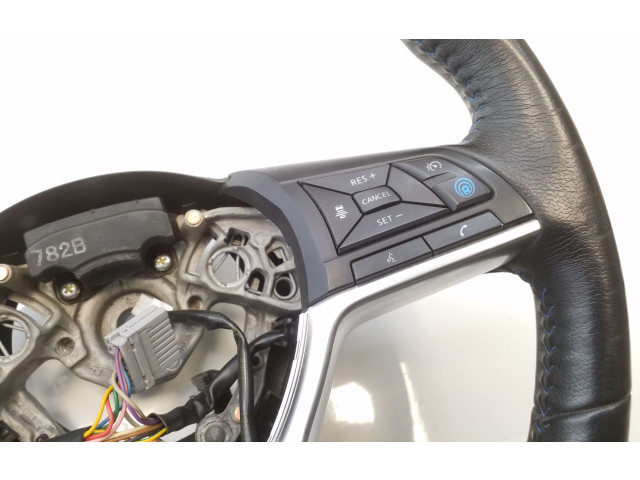 Руль Nissan Leaf II (ZE1)