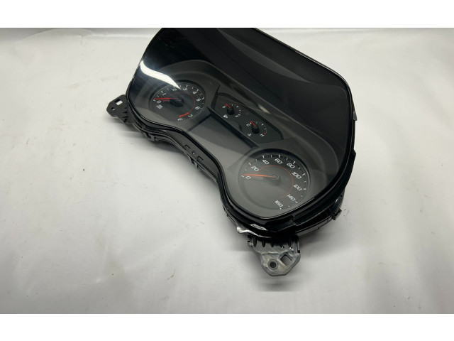 Панель приборов 84761770   Chevrolet Camaro       