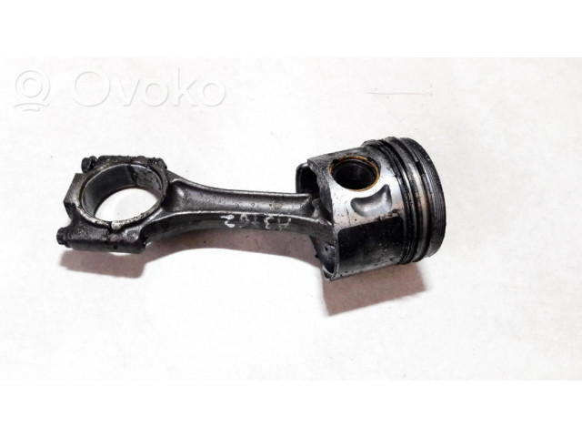 Píst 045C Ford Galaxy pro naftový motor 1.9