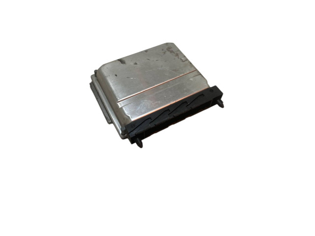 Блок управления двигателя     30637733, 0281011078    Volvo XC90 