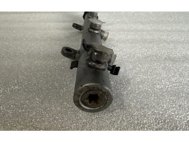 Vstřikovací lišta 059130090AB, 057130764C   Audi Q7 4L    BUG 