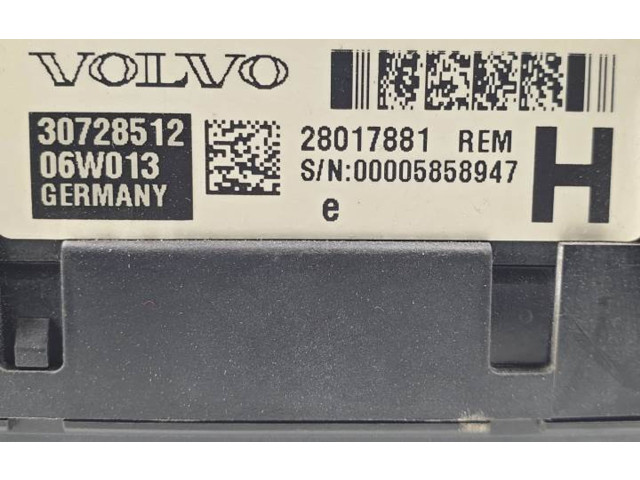 Блок предохранителей 30728512   Volvo XC90    