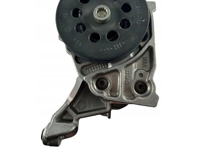 Масляный насос   04L145208T  Skoda Octavia Mk3 (5E) 