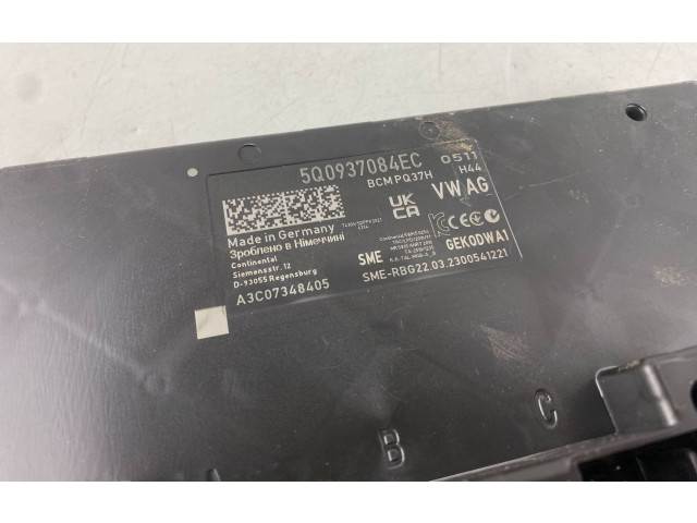 Другие блоки управления / модули 5Q0937084EC Skoda Superb B8 (3V)