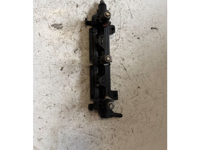 Топливная рампа 03E133320A   Volkswagen Polo III 6N 6N2 6NF  