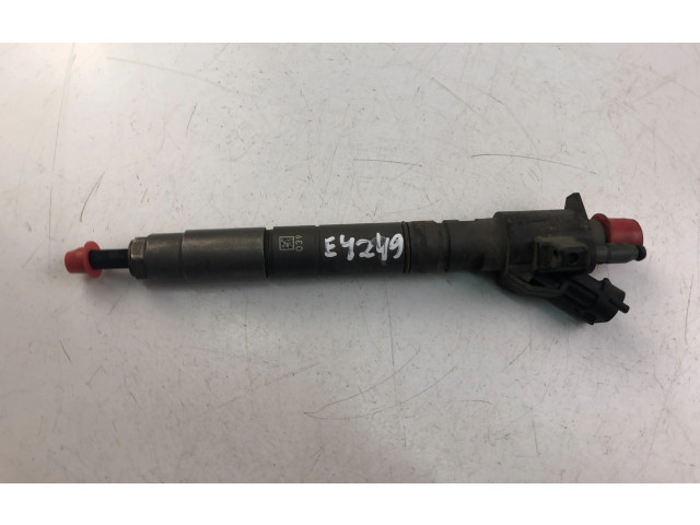 Форсунка 31303238    Volvo V60   