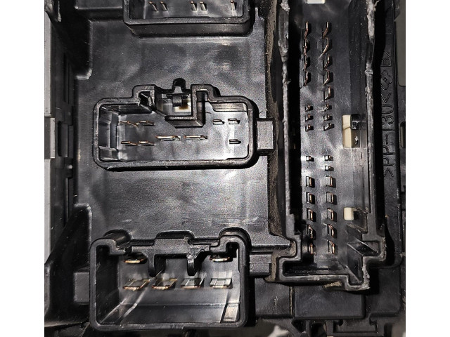 Блок предохранителей 85980-B2030, 85980-B2030   Daihatsu Cuore    