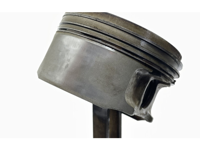  Поршень    Jaguar XJ X308  