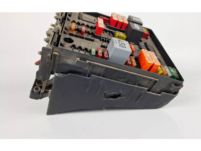 Блок предохранителей 1K0937124H   Audi A3 S3 8L    