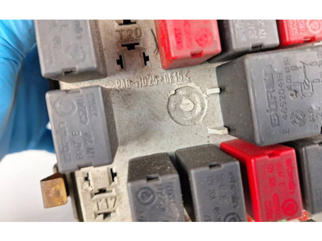 Блок предохранителей 51742420   Alfa Romeo GT    