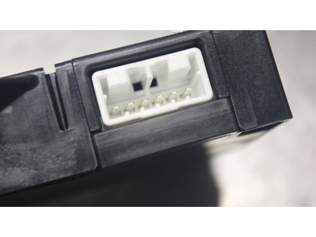 Блок управления 31343460   Volvo V70