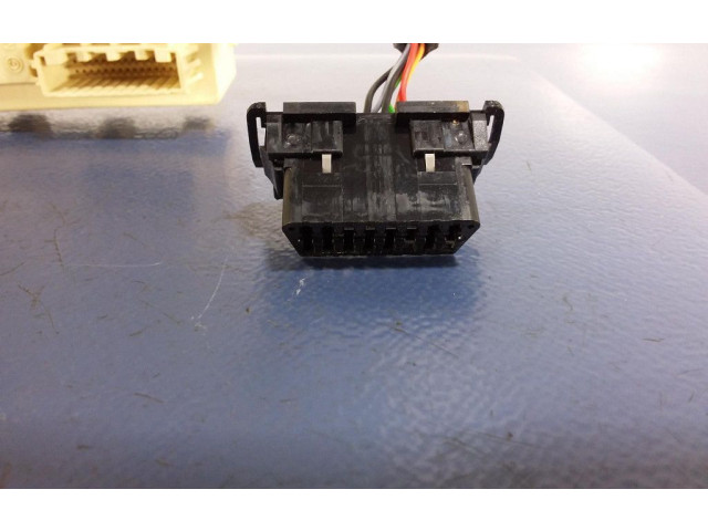 Блок предохранителей 91950-J7761, 91950-J7761 KIA Ceed