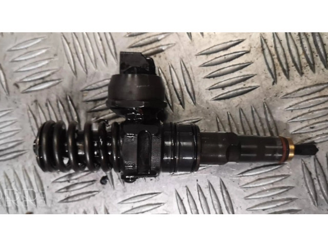 Vstřikovač 038130073ak Volkswagen Sharan pro naftový motor 0.0
