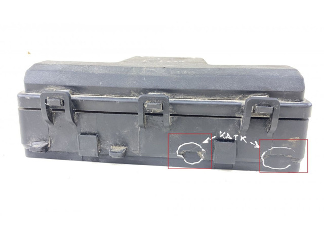 Ящик предохранителей (комплект) 2001133, 2001133   Ford  Ranger  2019 - 2022 года