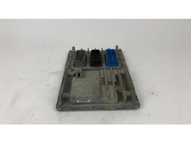 Блок управления двигателя 12686058, 039045703 Chevrolet Camaro
