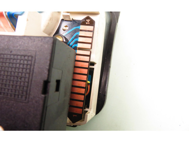 Панель приборов 4428546, 4439642   Saab 9000 CD       