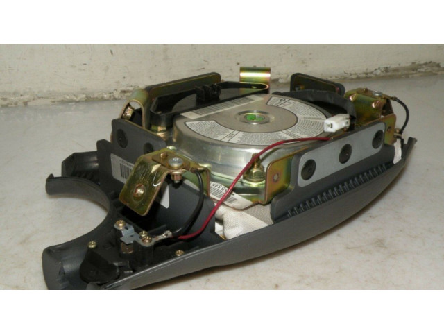 Подушка безопасности водителя K56A57K00A   KIA Carnival