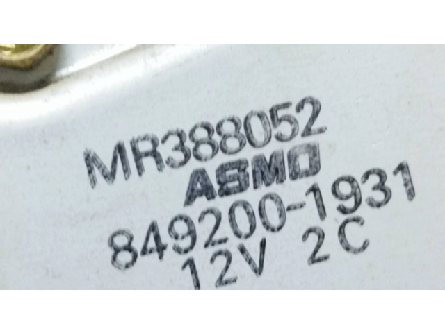 Моторчик заднего дворника MR388052, 8492001931 Mitsubishi Montero