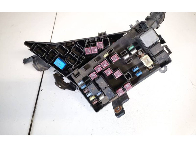 Блок предохранителей  mb100200b, MB100200B   Subaru B9 Tribeca    