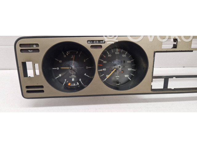 Панель приборов 1719191033 Volkswagen Golf I