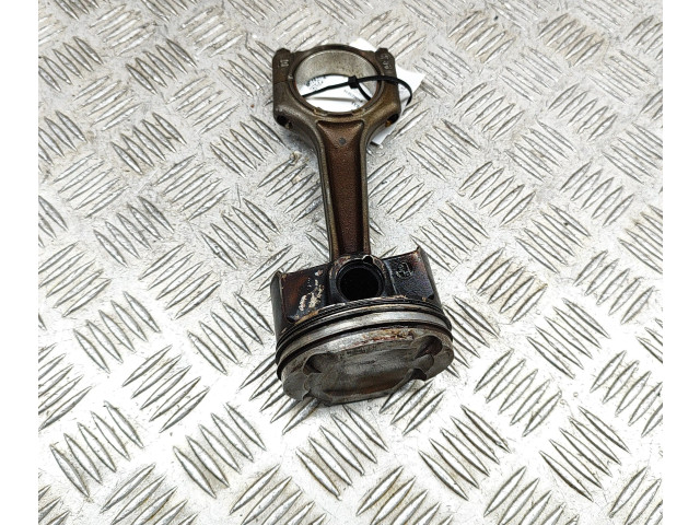 Píst 8623418, 9468870 BMW 5 G30 G31 pro benzínový motor 2.0