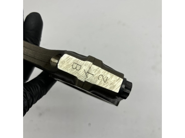 Píst Toyota Avensis T250 pro naftový motor 2.2 2AD