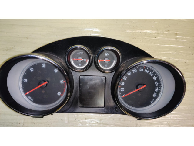 Přístrojová deska Opel Astra J 2013 13460581, 600775881